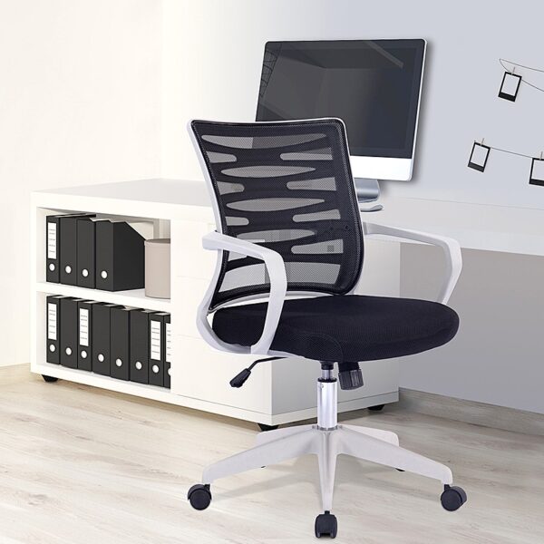 <H3>Sypro - White Back Mesh Chair